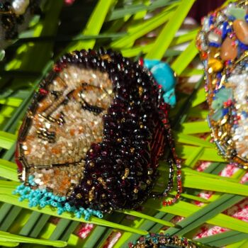 Текстильное искусство под названием "Brooch "Gorgon Medu…" - Yuliya Gündoğan (ostbiju_art), Подлинное произведение искусства…