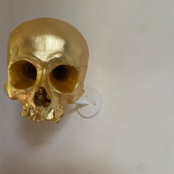 Skulptur mit dem Titel "Skull#3" von Sylvain Barberot, Original-Kunstwerk, Harz Auf Metall montiert