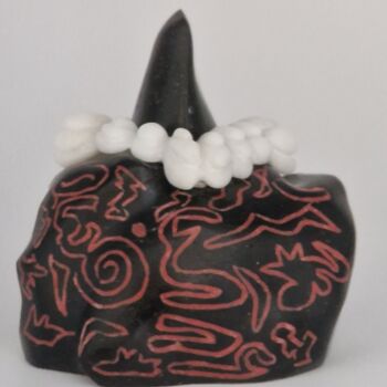 Skulptur mit dem Titel "Mada" von Pedro Paredes, Original-Kunstwerk, Stein