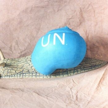 Sculpture titled "Le casque bleu" by Philippe Bruneteau, Original Artwork