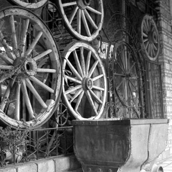 Photography titled "Wagon Wheel" by Angelo Di Pietrantonio, Original Artwork