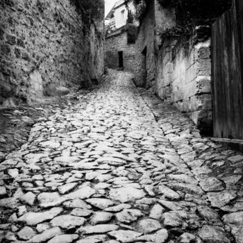 Φωτογραφία με τίτλο "La rue de pierre" από Frédéric Duchesnay, Αυθεντικά έργα τέχνης, Φωτογραφική ταινία