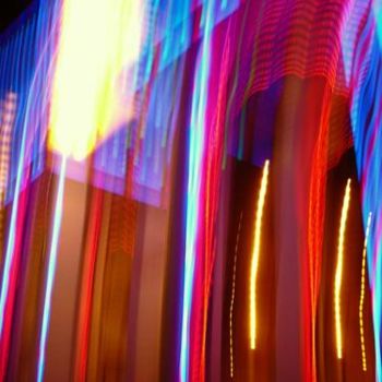「七彩夜 Colorful Night」というタイトルの写真撮影 Dongsheng Guanによって, オリジナルのアートワーク