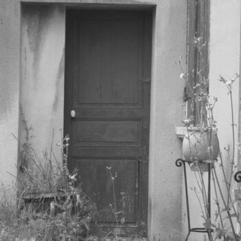 Fotografie mit dem Titel "PHOTO : ENTREE SECR…" von Flora I., Original-Kunstwerk