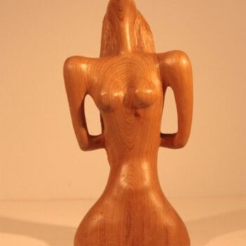 Scultura intitolato "Frimeuse - sûr d'el…" da Max Bernard, Opera d'arte originale, Legno