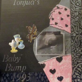 제목이 "Baby Ultrasound Kee…"인 미술작품 Tonjua Lyles로, 원작, 다른