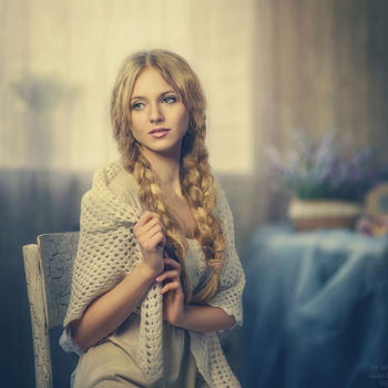 Photographie intitulée "KATERINA" par Nevmezhitskaya, Œuvre d'art originale