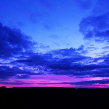 Photographie intitulée "Violet sunset" par Alex Barba, Œuvre d'art originale
