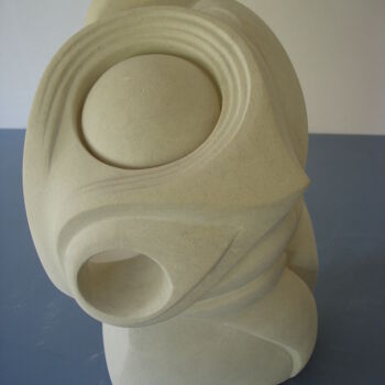Sculptuur getiteld "Télescope pétrifié…" door Frédéric Letrun, Origineel Kunstwerk, Steen