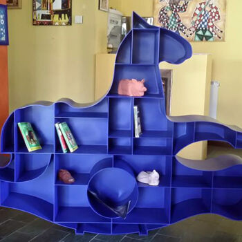 Design intitolato "Cavallo a dondolo-l…" da Angelo Mazzoleni, Opera d'arte originale, Mobili