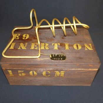 제목이 "150CM5, un micro sp…"인 조형물 Etienne Frouin (E9 Inertion)로, 원작, 금속
