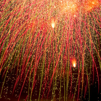 Fotografía titulada "Fireworks over Jeru…" por Tal Paz-Fridman, Obra de arte original, Fotografía analógica