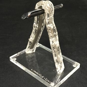 雕塑 标题为“Glider (porte stylo)” 由Cristina Marquès, 原创艺术品, 塑料