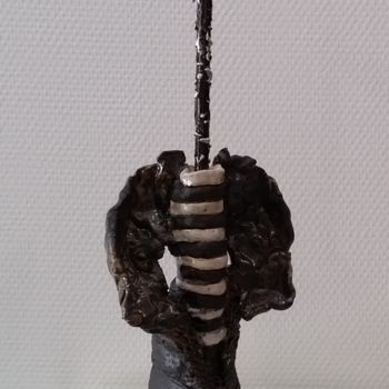 Scultura intitolato "vautour" da Laydev, Opera d'arte originale, Ceramica
