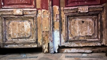 Noble décadente - wp-20161227-17-18-05-rich.jpg Photography titled "Noble décadente - w…" by Jacques Jégo, Original Artwork