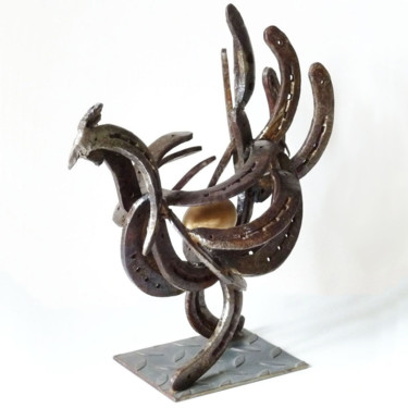 Chicken with the Golden Egg 雕塑 标题为“Chicken with the Go…” 由Kleinmanzano, 原创艺术品, 金属