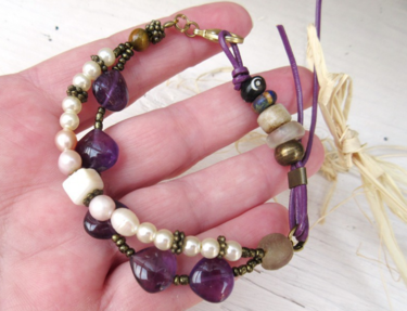 une-tendre-atmosphere.jpg Artisanat intitulée "une-tendre-atmosphe…" par Anne-Marie Tollet, Œuvre d'art originale, Bracelets