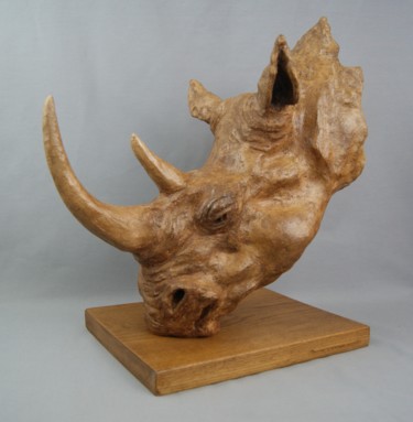 Sculptuur getiteld "tête de rhinocéros" door Patricia Grenier, Origineel Kunstwerk, Keramiek