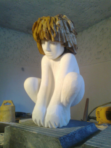 Escultura intitulada "AGACHADA" por Carlos Rodrigues, Obras de arte originais, Pedra