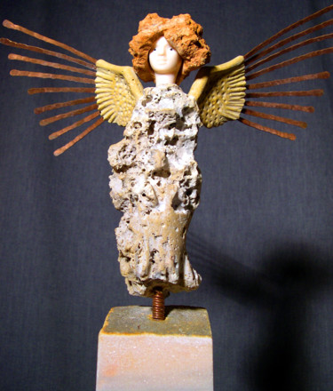 Escultura intitulada "O ANJO" por Carlos Rodrigues, Obras de arte originais, Metais