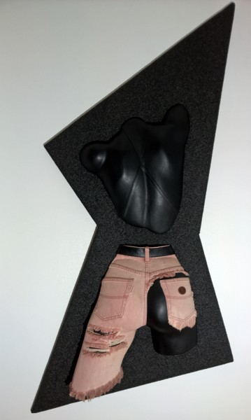 雕塑 标题为“BLACK & PINK” 由Jan Van Braekel, 原创艺术品, 皮革