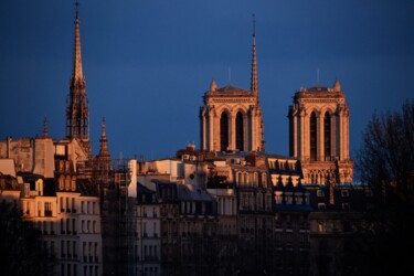 Notre Dame de Paris entre chien et loup, heure bleue Photography titled "Notre Dame de Paris…" by Pierre-Yves Rospabé, Original Artwork, Digital Photography