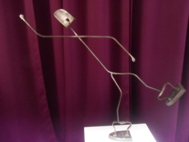 Skulptur mit dem Titel "Le patineur qui pas…" von Forcadolmu, Original-Kunstwerk, Metalle