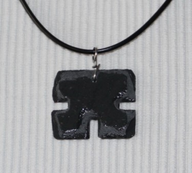 Design intitulée "Collier en ardoise…" par S Eymond Laritaz, Œuvre d'art originale, Colliers