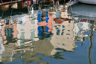 Photography titled "Cassis, reflet dans…" by Pierre-Yves Rospabé, Original Artwork, Digital Photography