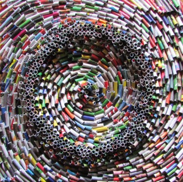 Kreis - 3D Recyclingbild Skulptur mit dem Titel "Kreis - 3D Recyclin…" von Eva Fazakas, Original-Kunstwerk