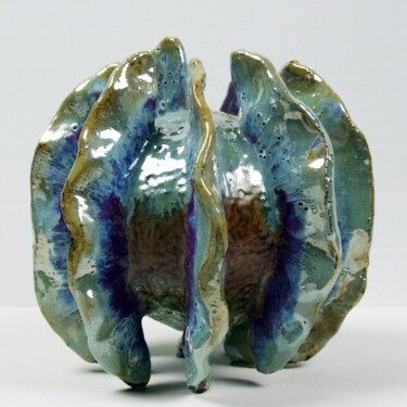 Skulptur mit dem Titel "Sea Fruit" von Sergey Sovkov, Original-Kunstwerk, Keramik