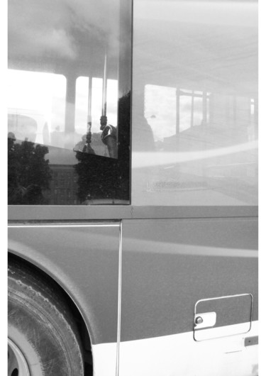 Fotografie mit dem Titel "Bus" von Julianna Dávid, Original-Kunstwerk