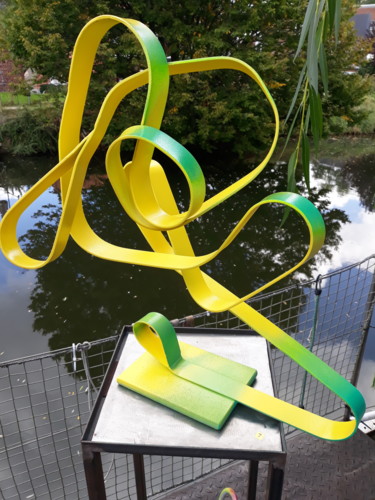 Sculpture intitulée "Flavo-Viridi" par Agnieszka Rozek, Œuvre d'art originale, Métaux