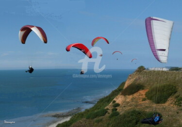 Photographie intitulée "Parapente" par Desnoyers, Œuvre d'art originale