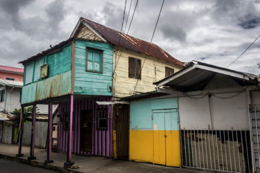 Fotografía titulada "Maison colorée Cara…" por Catherine Toiron, Obra de arte original