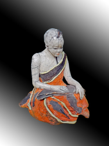 Skulptur mit dem Titel "moine-boudhiste-en-…" von Léone Digraci, Original-Kunstwerk, Keramik