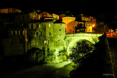 Photographie intitulée "H2O Vaison" par Benoît Laval, Œuvre d'art originale