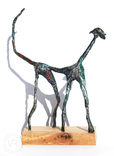 Sculpture intitulée "Chien en papier-bro…" par Vanessa Renoux, Œuvre d'art originale, Bois