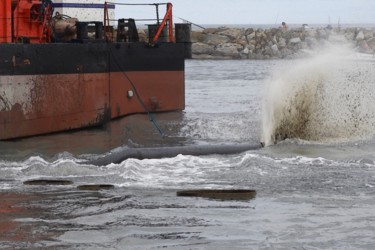 Vagues dans le port.....