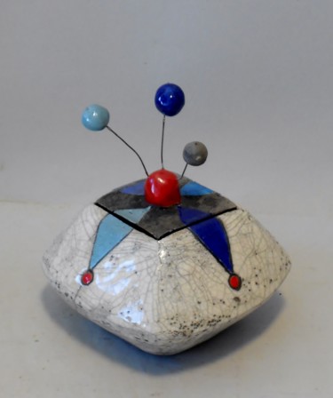 Design titled "boite bleue1.jpg" by Armelle Colombier, Original Artwork