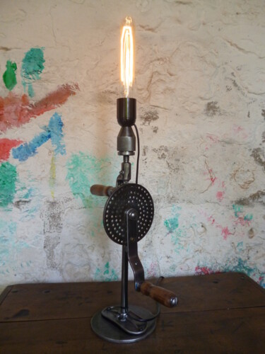 Design titled "LA CHIGNOLE I I" by Leferailleur02, Original Artwork, Luminaire