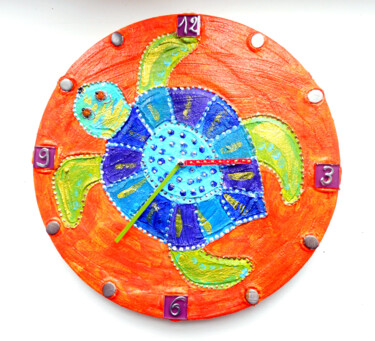 Horloge "tortue sur orange" diamètre 30 cm Design titled "Horloge "tortue sur…" by Odile Maffone Mosaïque Joyeuse, Original Artwork, Accessories Mounted on Other rigid…