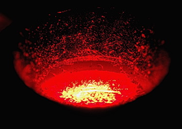 Photographie intitulée "Volcano Led" par Steevens Hill, Œuvre d'art originale, Photographie numérique