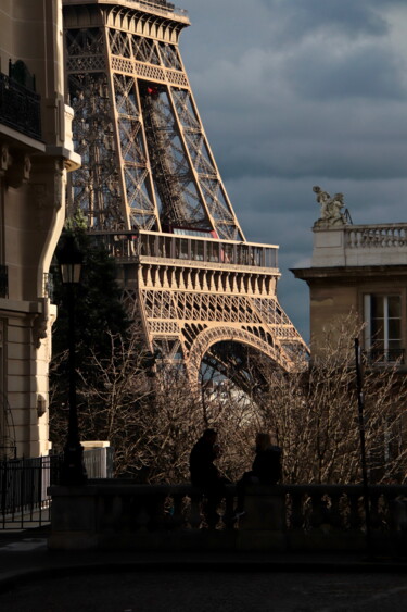 Photographie intitulée "Paris, Tour Eiffel,…" par Pierre-Yves Rospabé, Œuvre d'art originale, Photographie numérique
