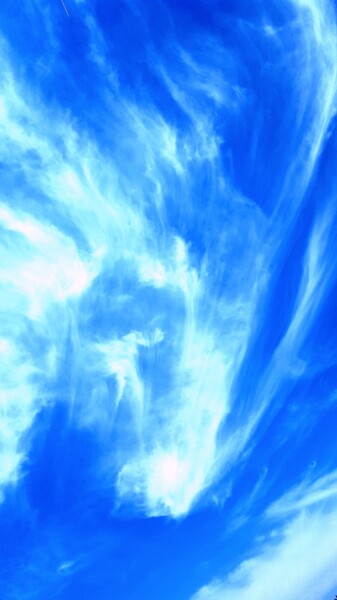 제목이 "Il cielo è stato di…"인 사진 Mangani'로, 원작