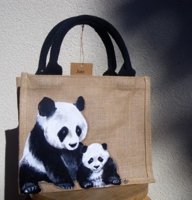 제목이 "Panda tellement ado…"인 섬유 예술 Nora Leynadier로, 원작, 부속품