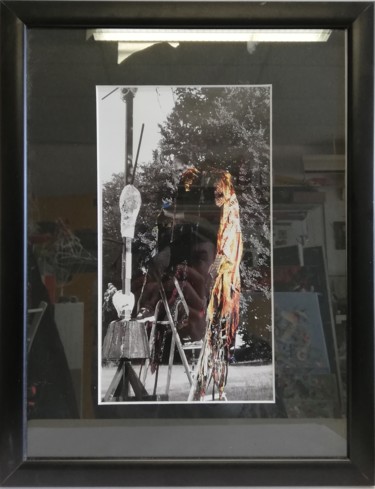 Photography titled "La cape" by Baptiste Vanweydeveldt, Original Artwork, Digital Photography Mounted on Cardboard