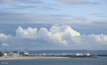 Photographie intitulée "Ciel du Havre" par Desnoyers, Œuvre d'art originale, Photographie numérique