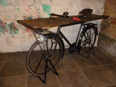 Console - Bicyclette - Velo porteur Design titled "Console - Bicyclett…" by Leferailleur02, Original Artwork, Furniture