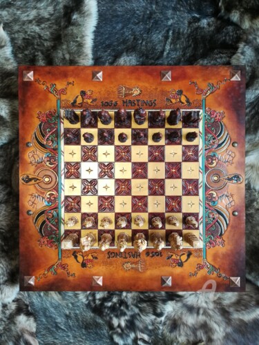 Jeu d'échecs médiéval en cuir sculpté Hastings1066 Sculpture titled "Jeu d'échecs médiév…" by Margaery, Original Artwork, Acrylic